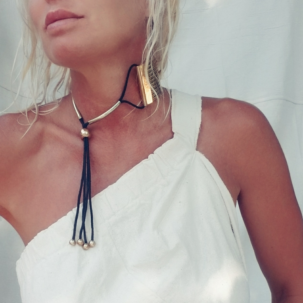 Gold brass choker band collar bold necklace - Picture 3 of 7